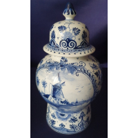 Dekselvaas. Delft Gouda Holland